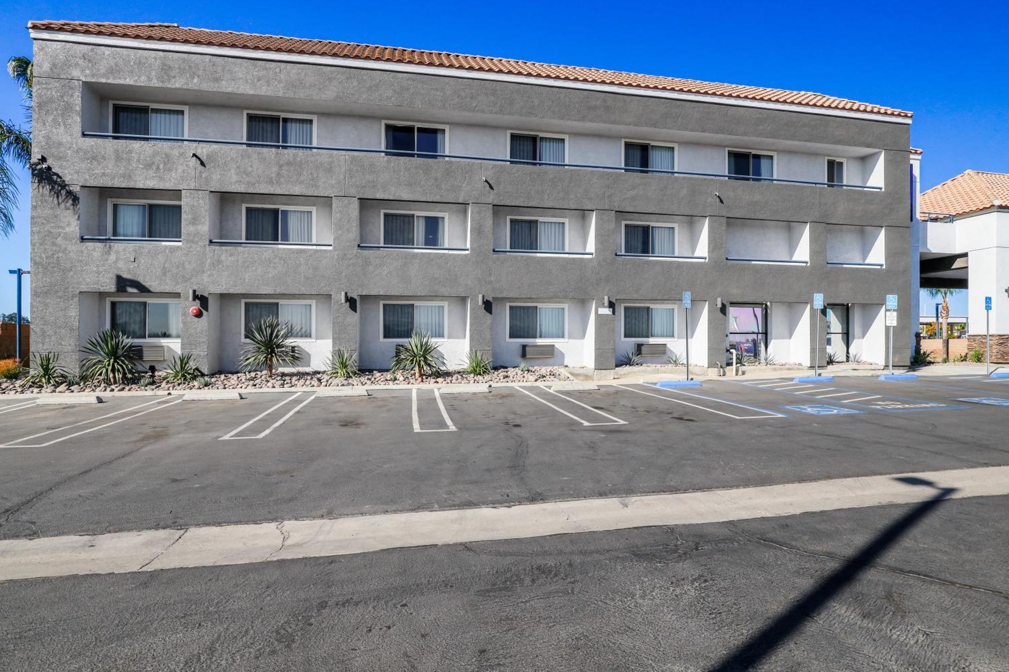 Studio 6 Suites Perris, Ca Zewnętrze zdjęcie